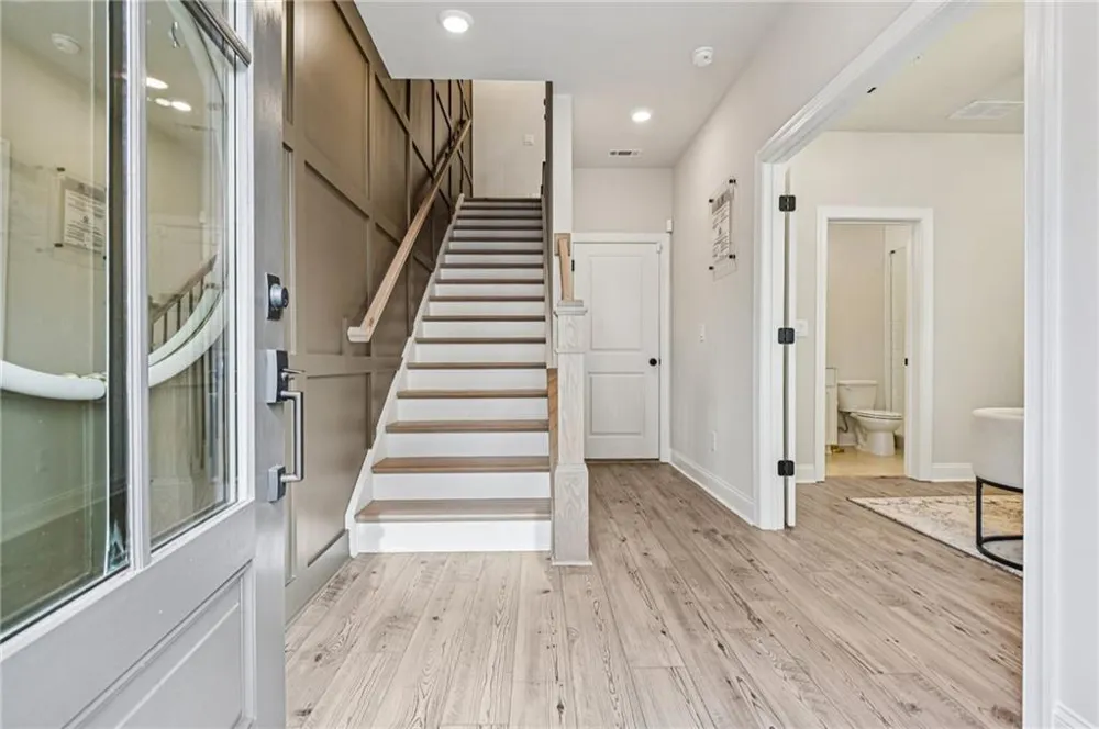 235 Midnight Oak Run #8 Alpharetta, GA 30009