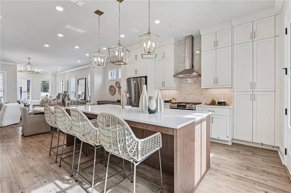 235 Midnight Oak Run #8 Alpharetta, GA 30009