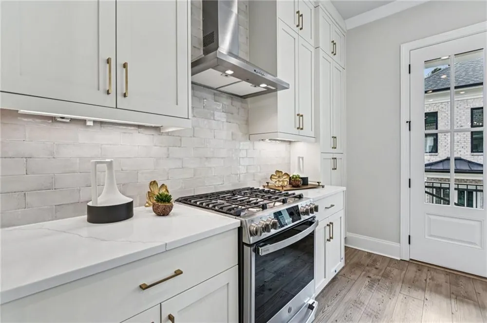 235 Midnight Oak Run #8 Alpharetta, GA 30009