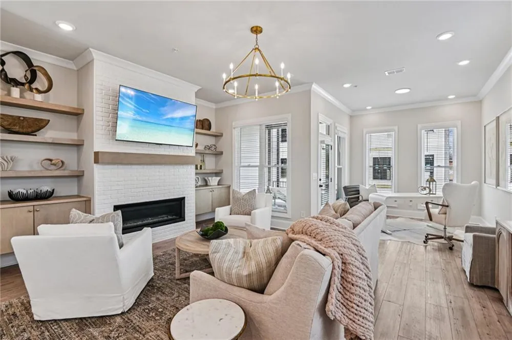 235 Midnight Oak Run #8 Alpharetta, GA 30009
