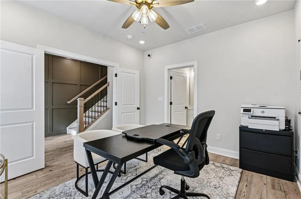 235 Midnight Oak Run #8 Alpharetta, GA 30009