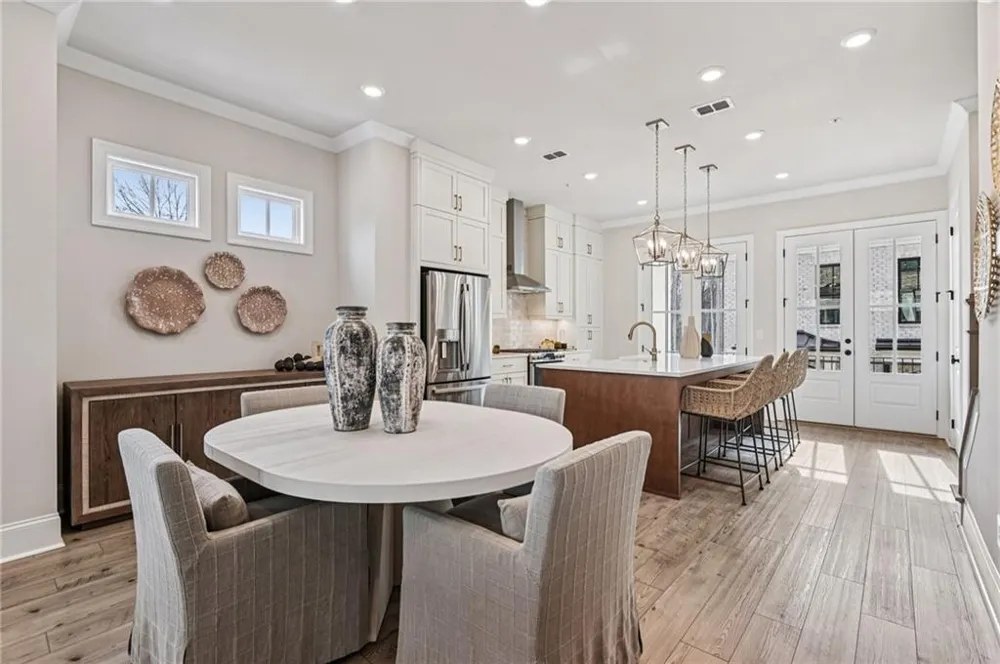 235 Midnight Oak Run #8 Alpharetta, GA 30009