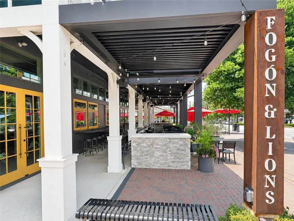 235 Midnight Oak Run #8 Alpharetta, GA 30009