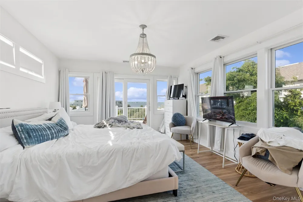 800 Dune Road Westhampton Beach, NY 11978