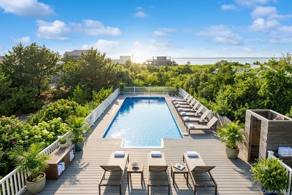 800 Dune Road Westhampton Beach, NY 11978