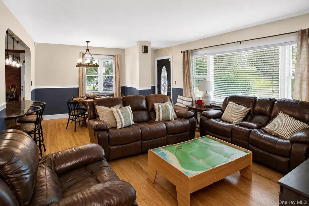 10 Oak Ridge Drive New Windsor, NY 12553