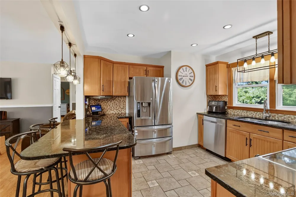 10 Oak Ridge Drive New Windsor, NY 12553