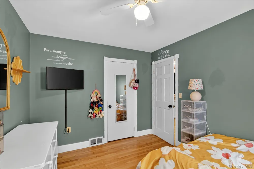 10 Oak Ridge Drive New Windsor, NY 12553