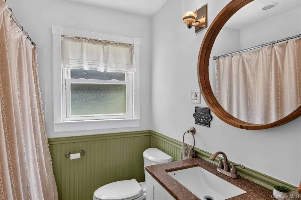 10 Oak Ridge Drive New Windsor, NY 12553