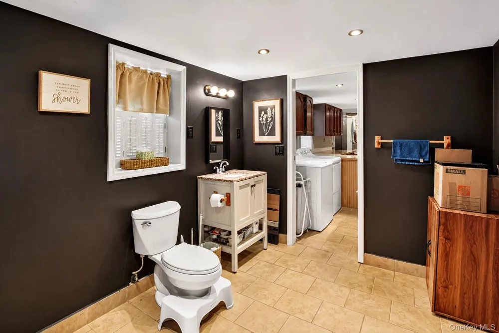 10 Oak Ridge Drive New Windsor, NY 12553