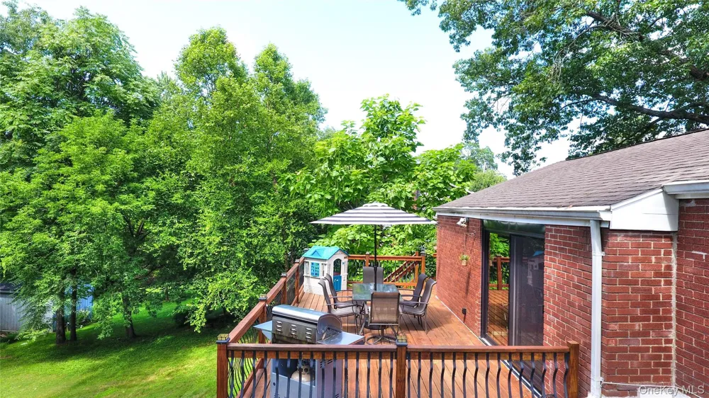 10 Oak Ridge Drive New Windsor, NY 12553