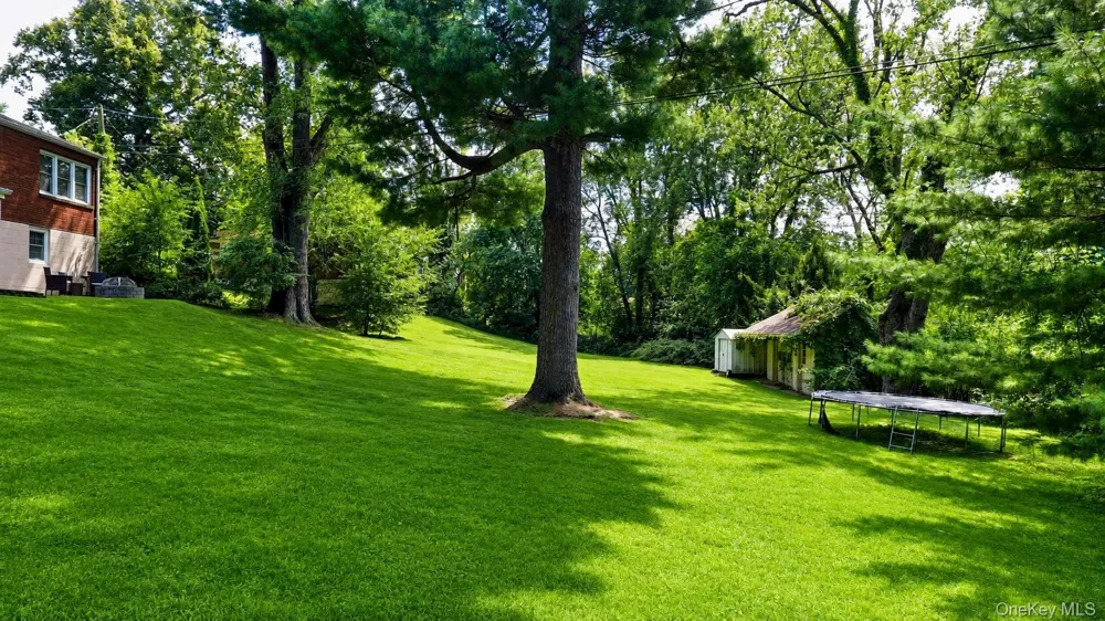 10 Oak Ridge Drive New Windsor, NY 12553