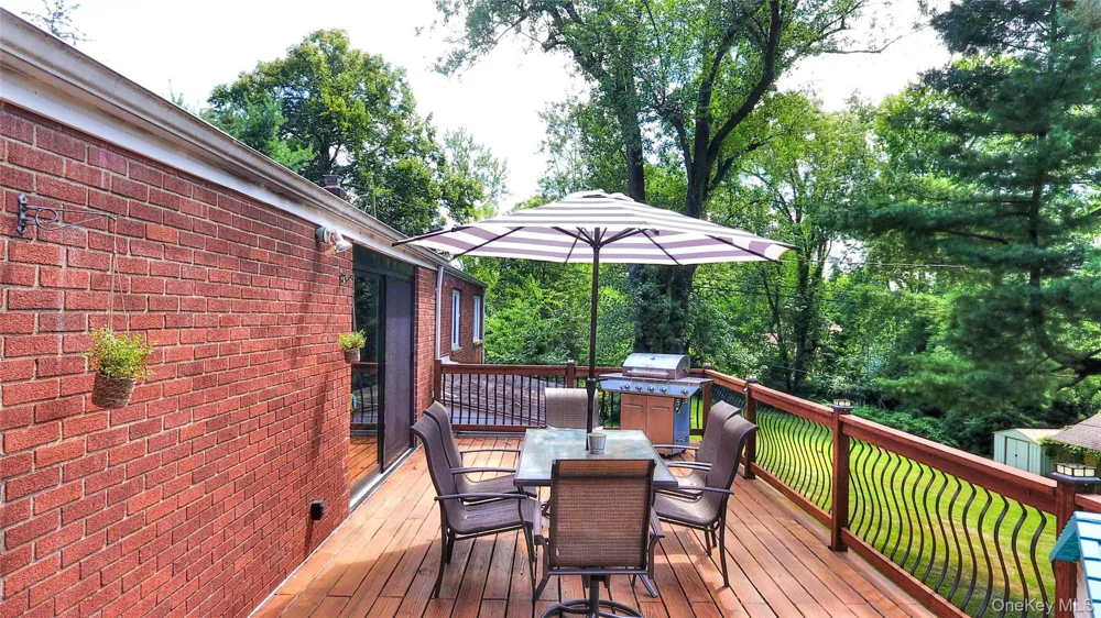 10 Oak Ridge Drive New Windsor, NY 12553