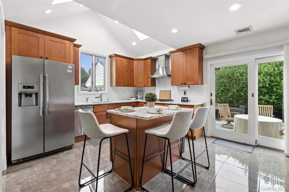101 Lefferts Road Garden City, NY 11530