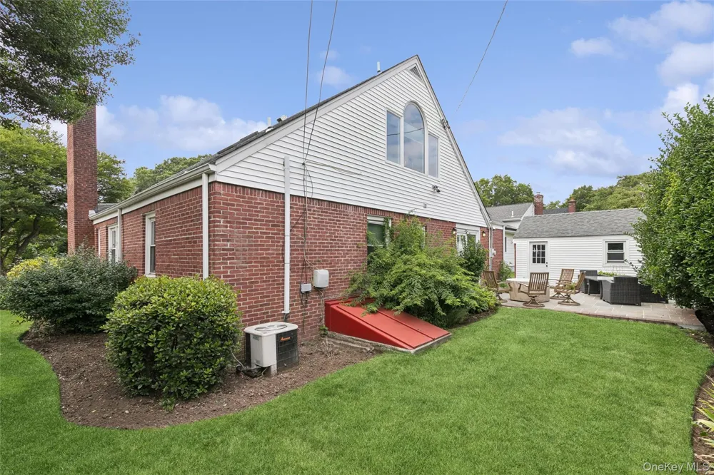 101 Lefferts Road Garden City, NY 11530