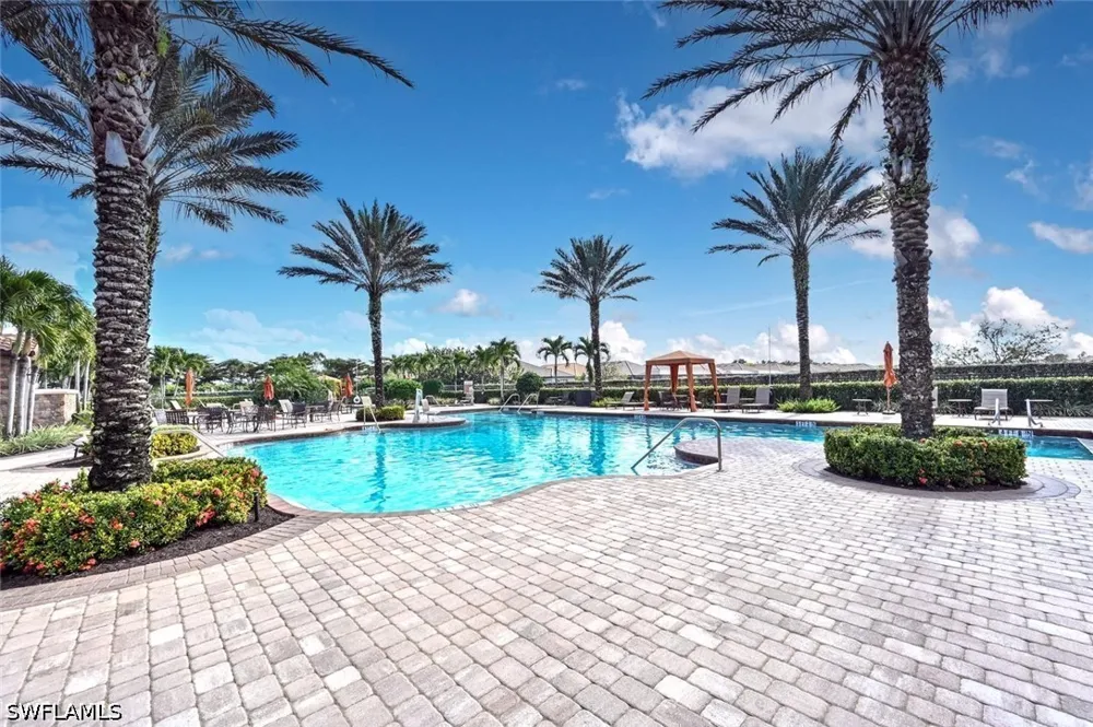 Lucello Terrace W Naples, FL 34114