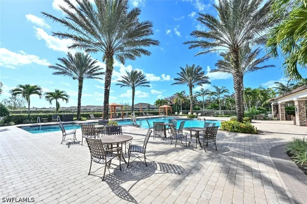 Lucello Terrace W Naples, FL 34114