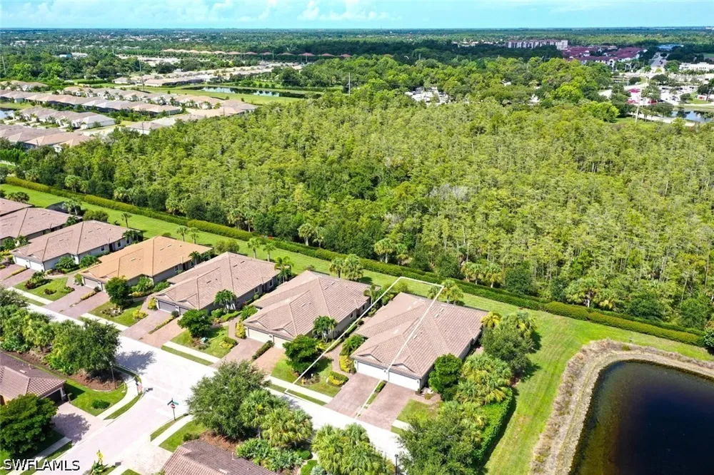 Lucello Terrace W Naples, FL 34114