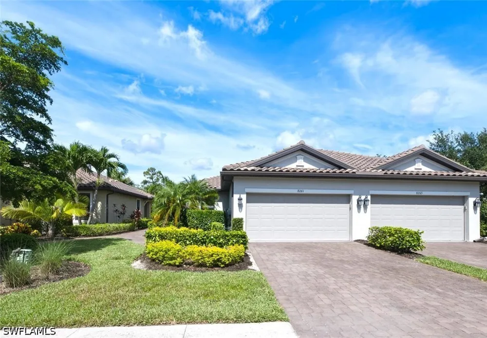 Lucello Terrace W Naples, FL 34114
