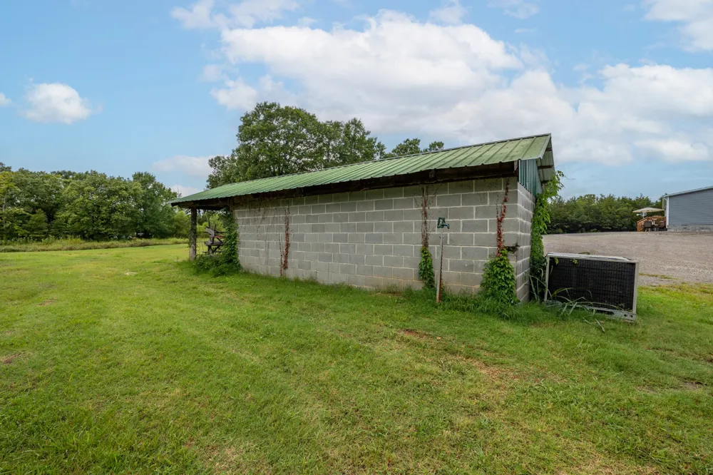 3592 Mahaley Rd Chapel Hill, TN 37034