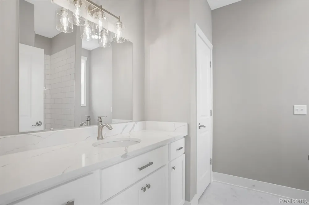 2315 Gilder Drive Marion Township, MI 48843