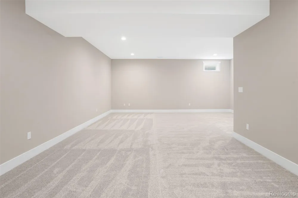 2315 Gilder Drive Marion Township, MI 48843