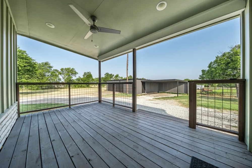 1122 W White Oak Road West, TX 76691
