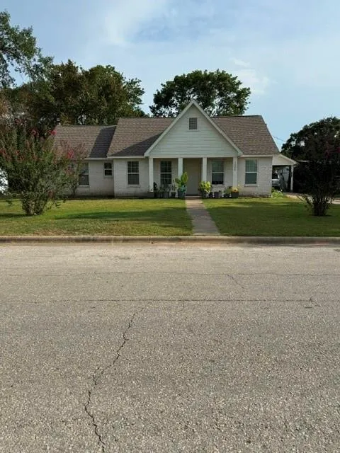 1025 Zach Road Hempstead, TX 77445