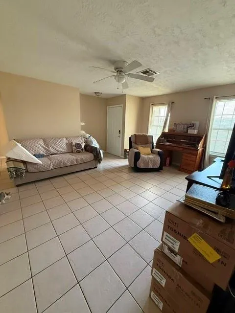 1025 Zach Road Hempstead, TX 77445