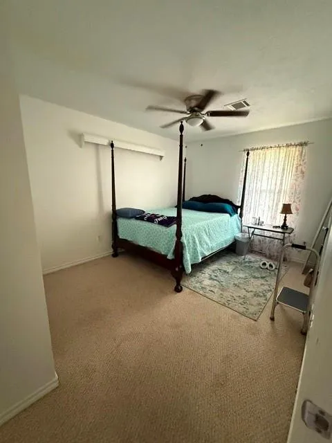 1025 Zach Road Hempstead, TX 77445