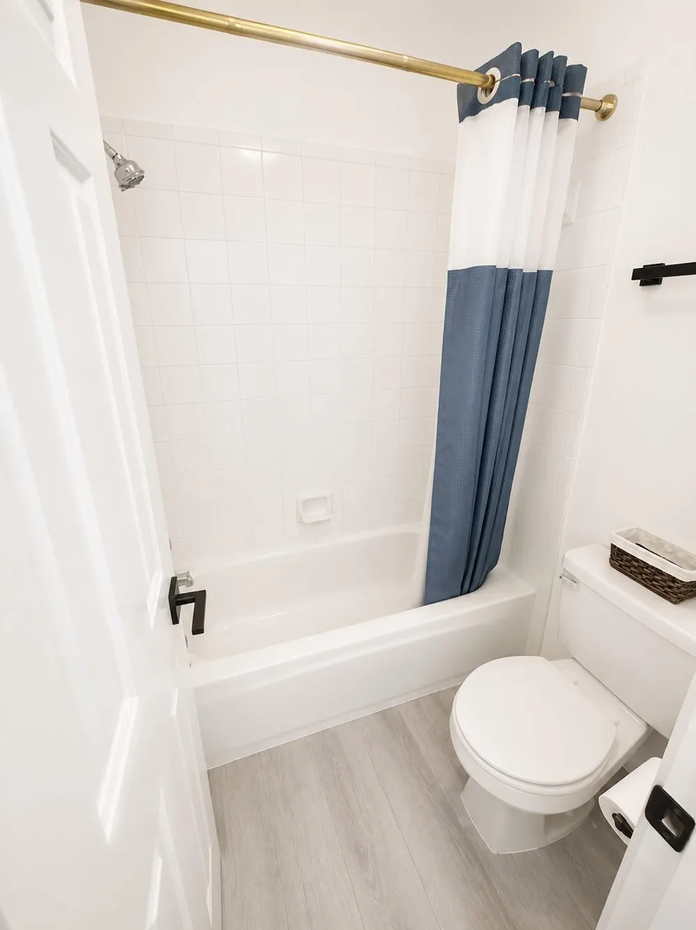 12254 Cardston Court Tomball, TX 77377