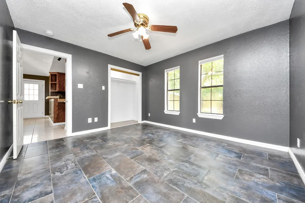 110 Denham Avenue Pasadena, TX 77506