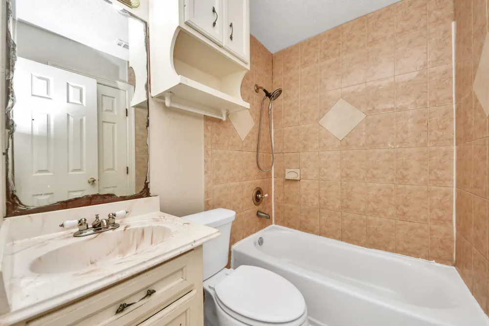 110 Denham Avenue Pasadena, TX 77506