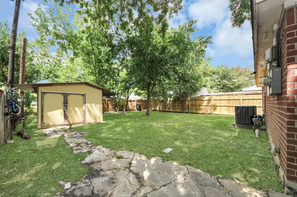 110 Denham Avenue Pasadena, TX 77506