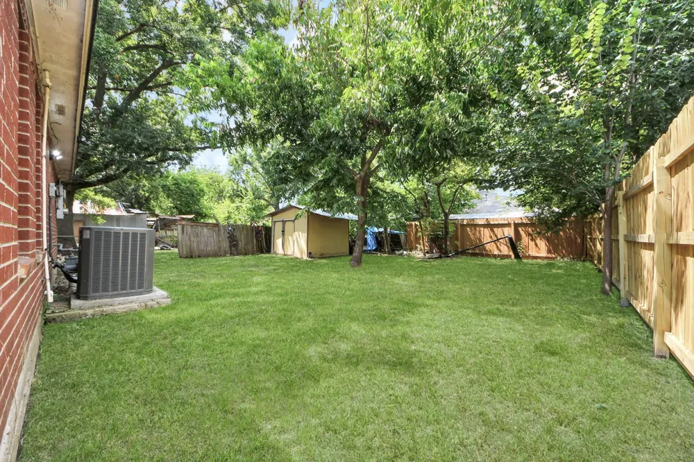 110 Denham Avenue Pasadena, TX 77506