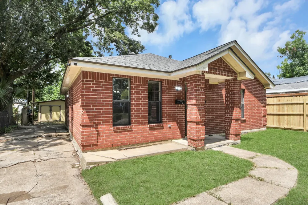 110 Denham Avenue Pasadena, TX 77506