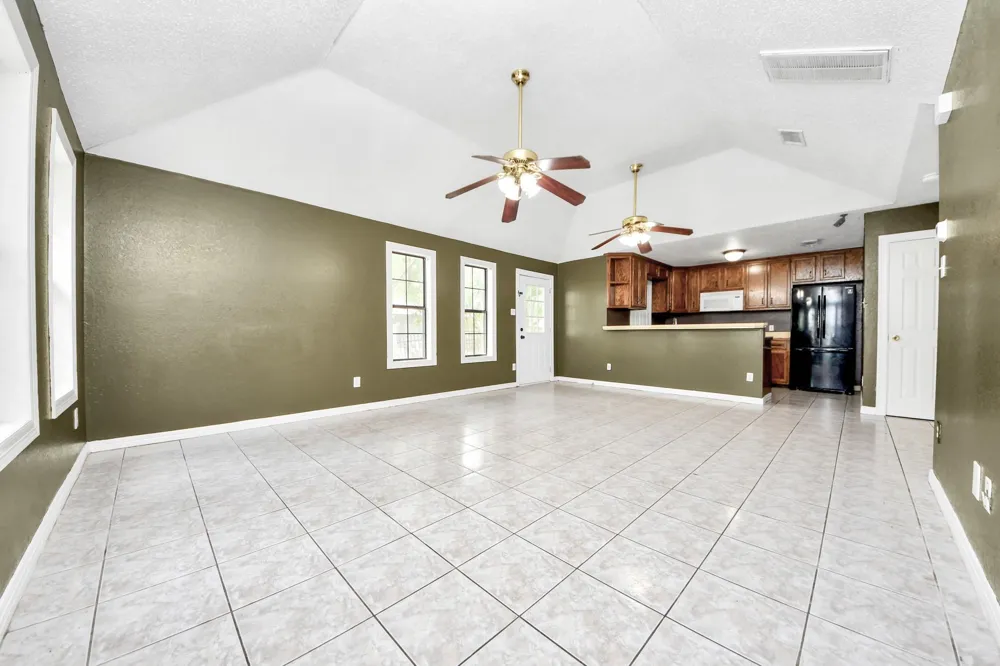 110 Denham Avenue Pasadena, TX 77506