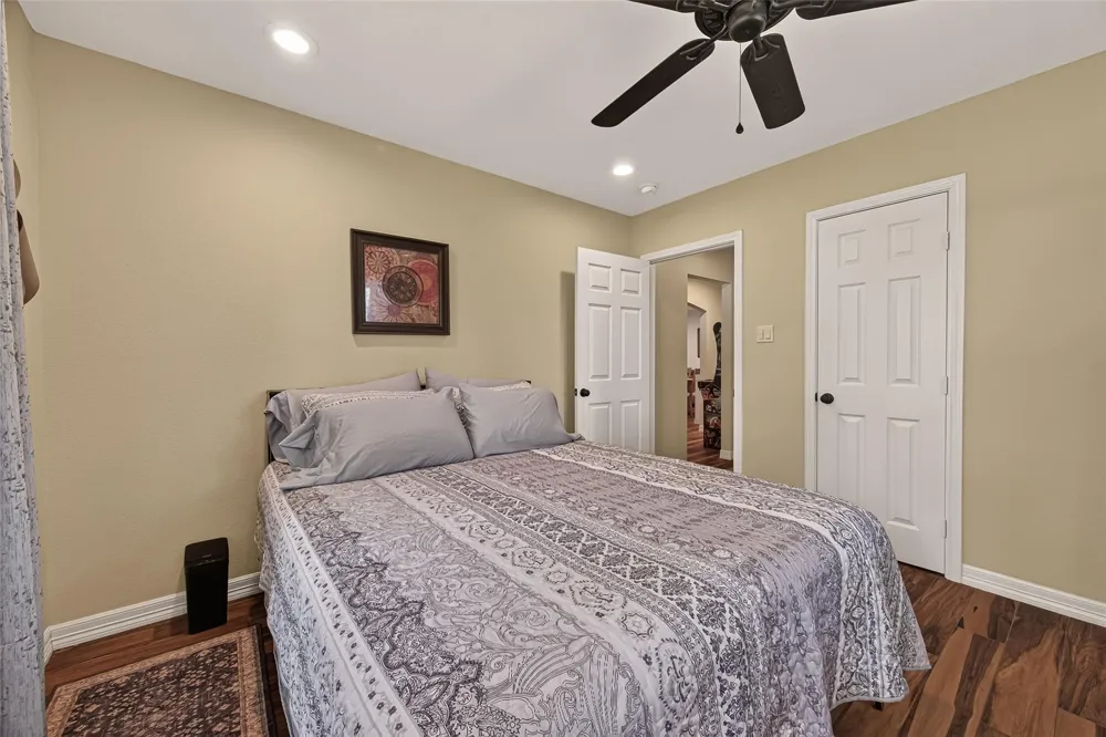 5606 Highland Road Santa Fe, TX 77517
