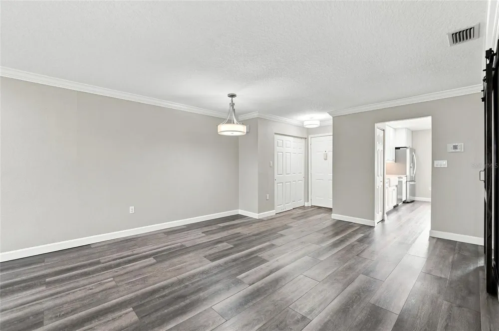 689 LAKE HOWARD DRIVE NW #213 Winter Haven, FL 33880