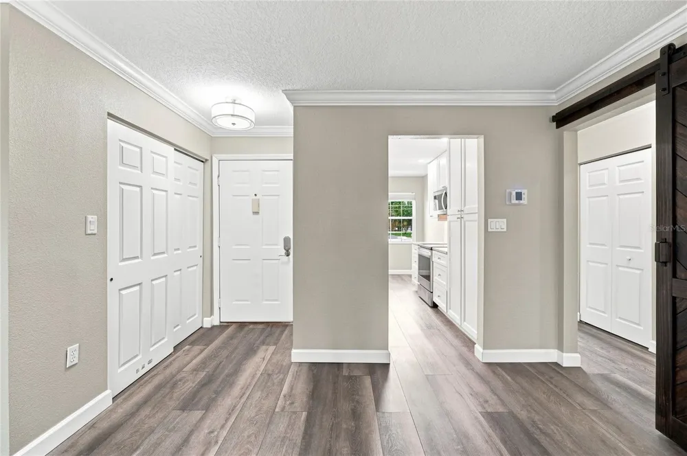 689 LAKE HOWARD DRIVE NW #213 Winter Haven, FL 33880