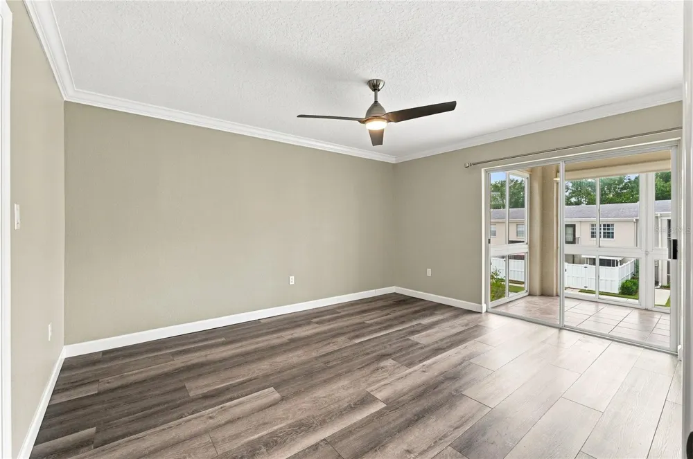 689 LAKE HOWARD DRIVE NW #213 Winter Haven, FL 33880