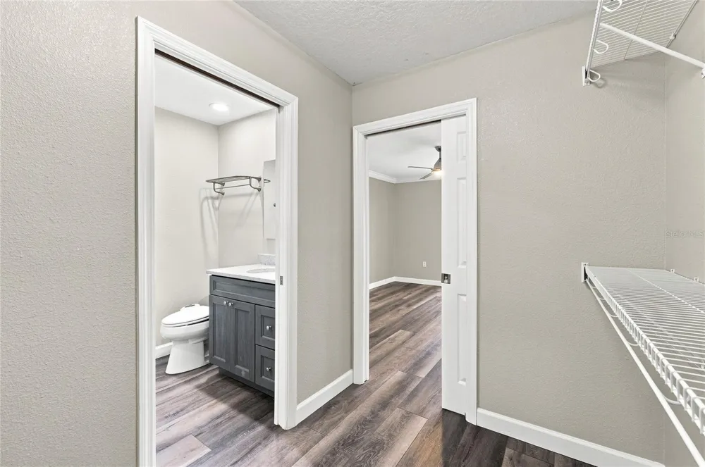 689 LAKE HOWARD DRIVE NW #213 Winter Haven, FL 33880