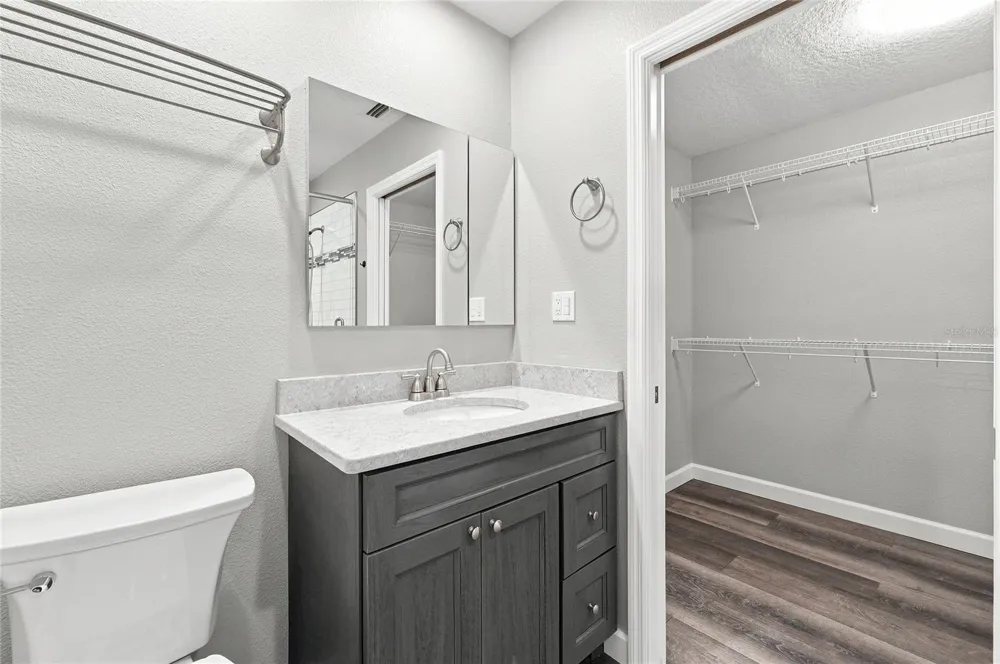 689 LAKE HOWARD DRIVE NW #213 Winter Haven, FL 33880