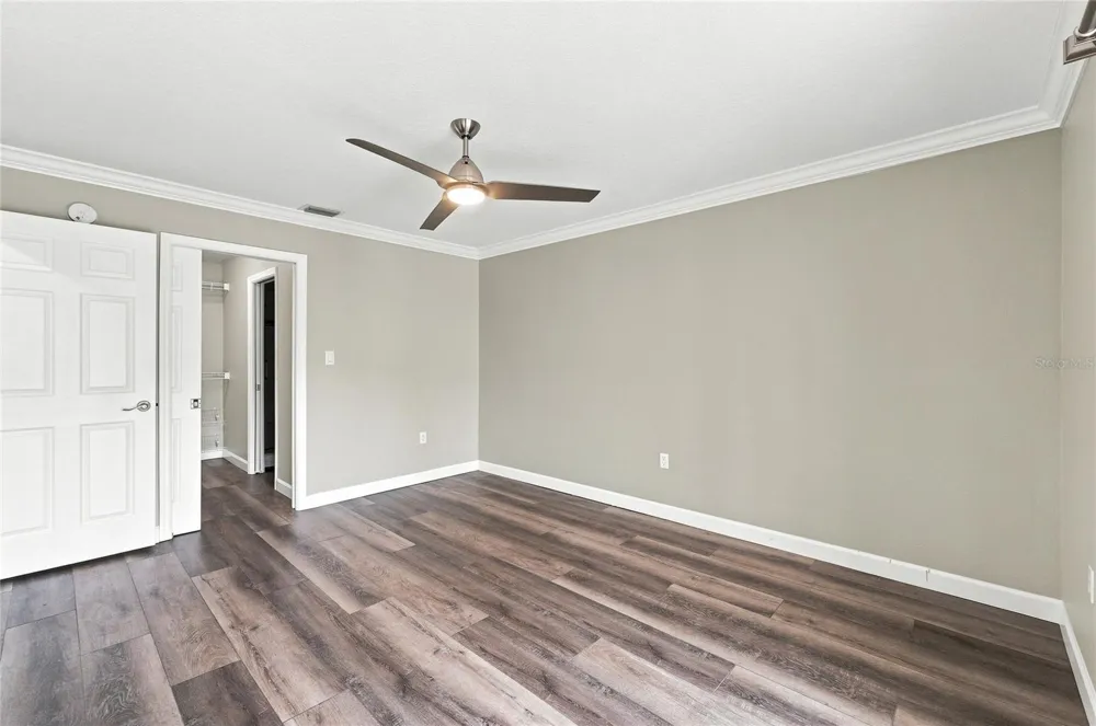 689 LAKE HOWARD DRIVE NW #213 Winter Haven, FL 33880