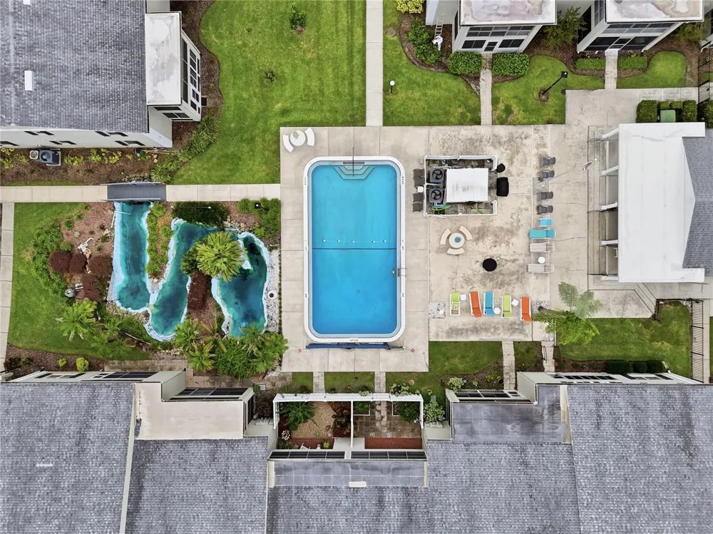 689 LAKE HOWARD DRIVE NW #213 Winter Haven, FL 33880