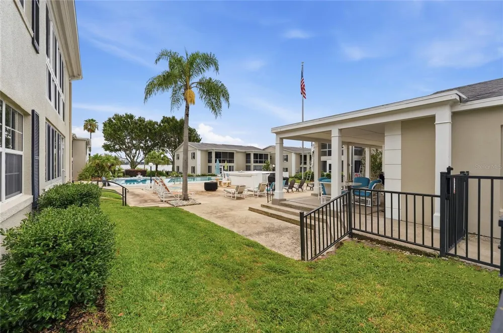 689 LAKE HOWARD DRIVE NW #213 Winter Haven, FL 33880