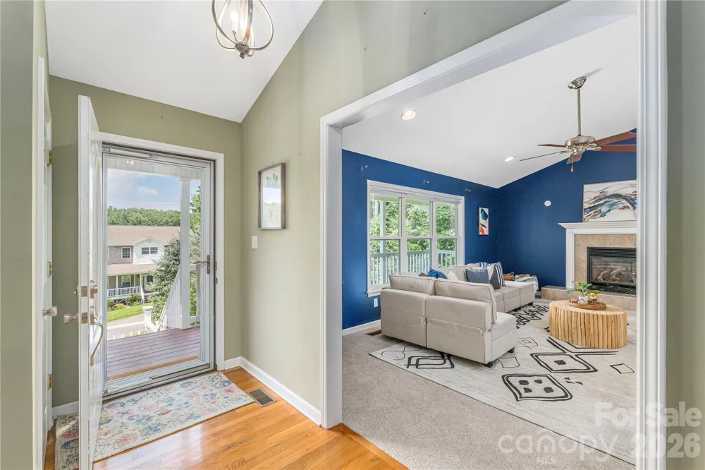 207 Christina Court Asheville, NC 28806