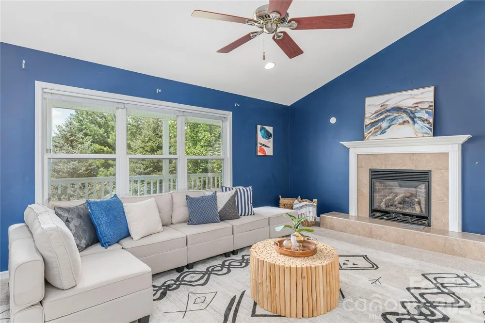 207 Christina Court Asheville, NC 28806