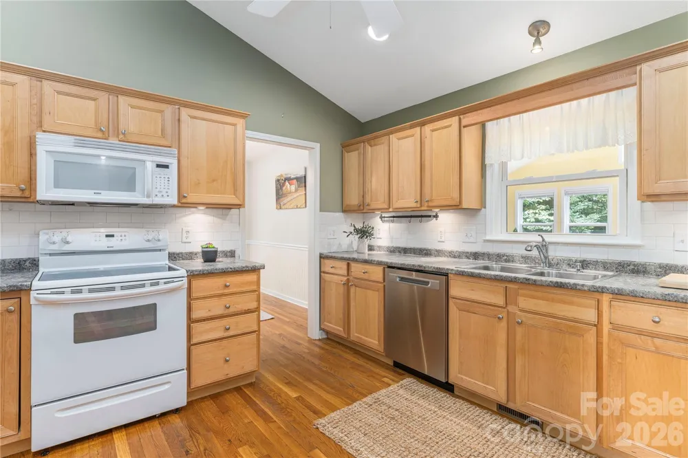207 Christina Court Asheville, NC 28806
