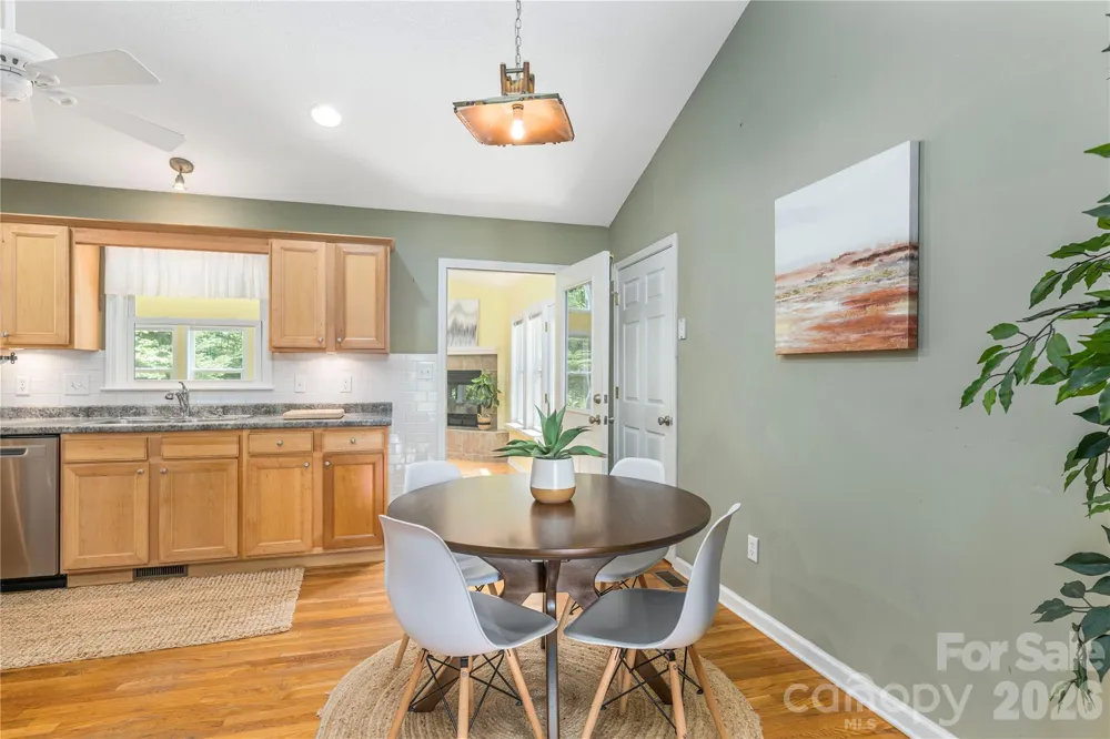 207 Christina Court Asheville, NC 28806